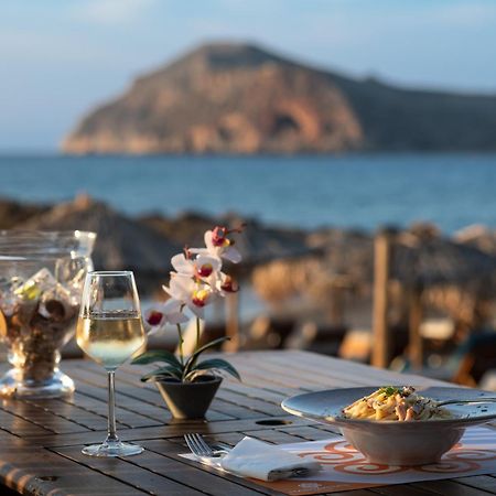 Margarita Beach Hotel Agia Marina  ภายนอก รูปภาพ